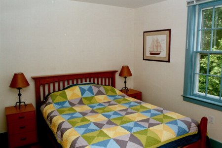 bedroom1.jpg